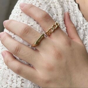 3/$30 💛 2pc Ring Set